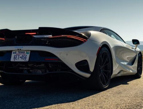 McLaren 750S joins the 200 mph club during its North American dynamic debut