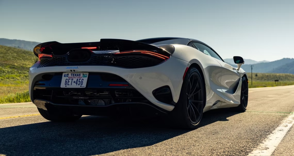 McLaren Launches The 750S In The USA With 204 MPH Run